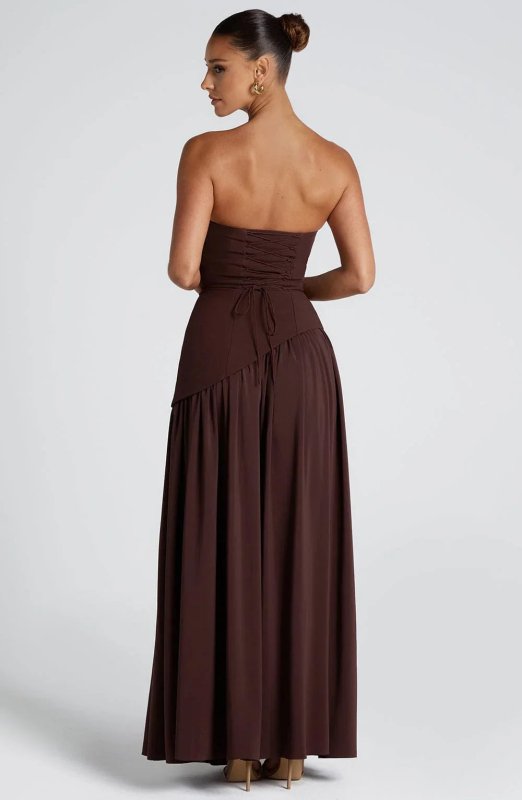 Women's Structured Polyester Cocktail Dress | Elegant Strapless High Slit Design - Velshara store